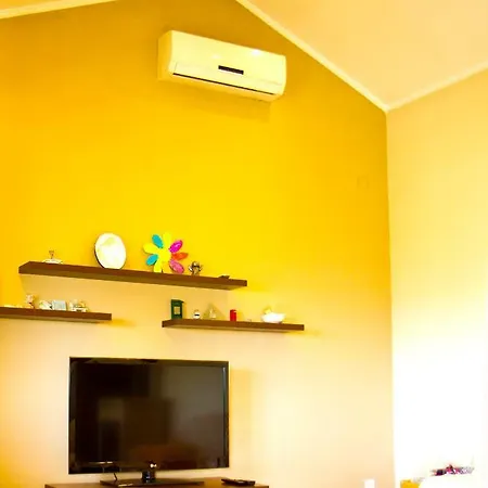 Toma Apartment
